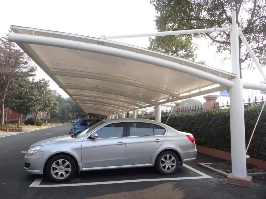 膜結(jié)構(gòu)車(chē)棚造價(jià)多少